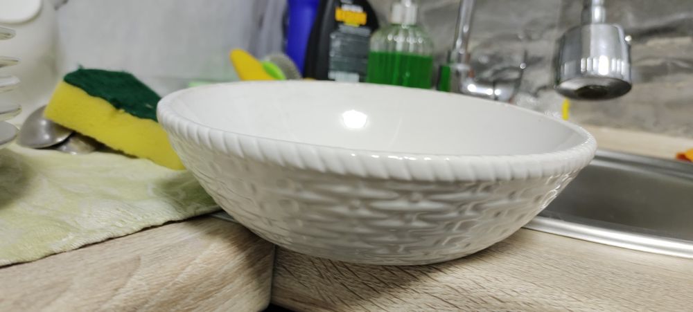 Посуда разная тарелки блюда