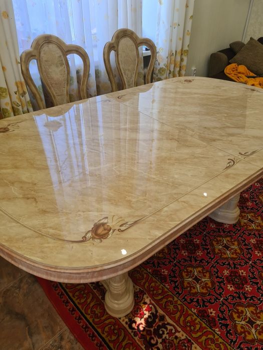 Продаётся гостиная мебель