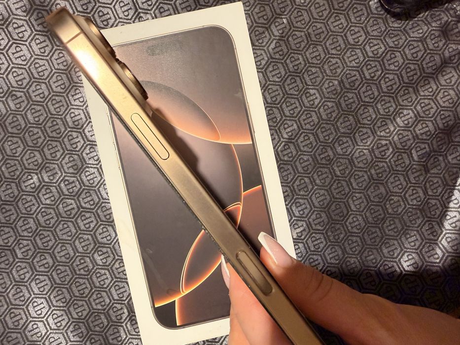 Iphone 16 pro max 512 gb e-sim