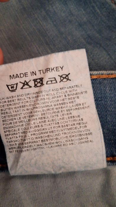 Джинсовые шорты, бренд "TOMMY HILFIGER" (США), размер W 32