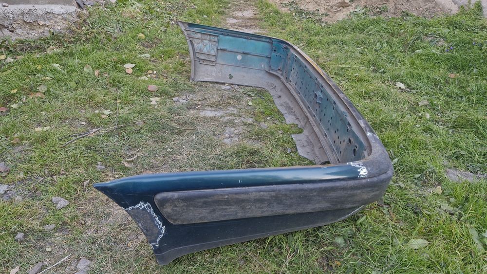 Бампер на Ауди 100С4