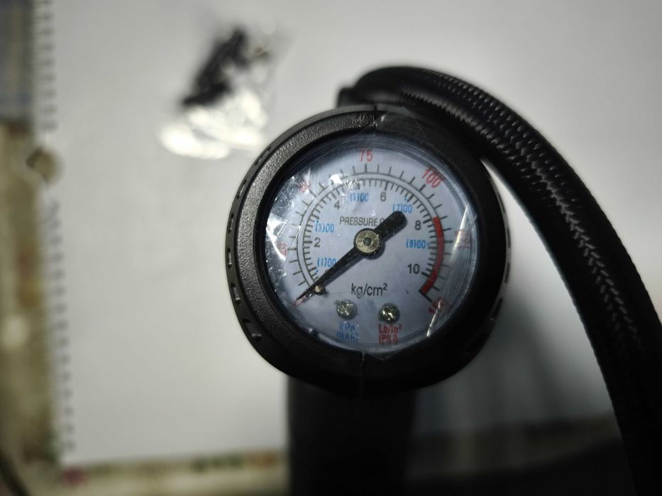 Compresor auto 12 V tip pistol