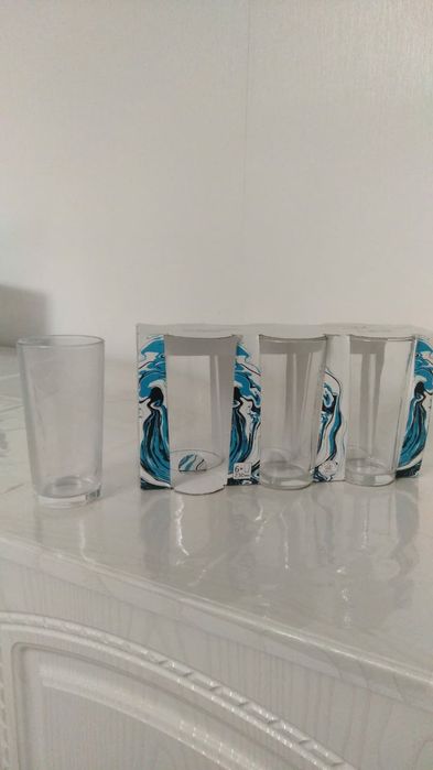 Стаканы для воды или напитков, новые