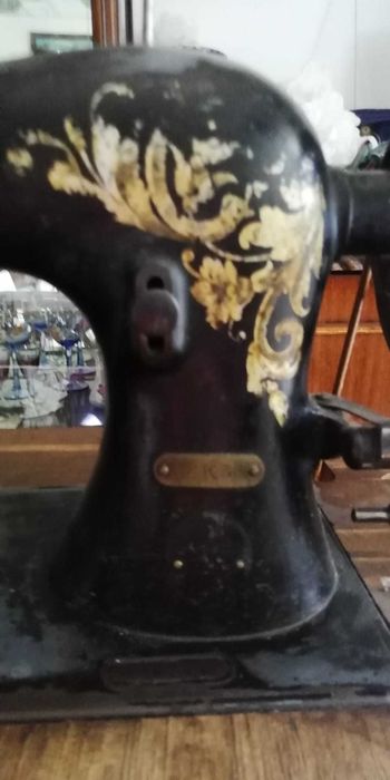 Vand masina de cusut SINGER Vintage, stare buna, functionala