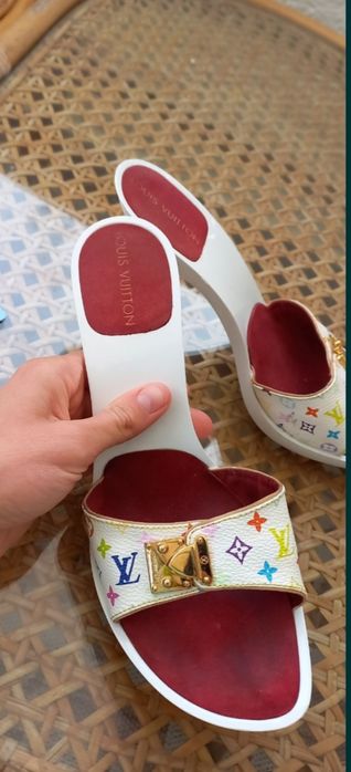 Елегантни чехли за лятото