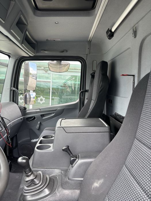 Mercedes Atego 822 cu lift hidraulic