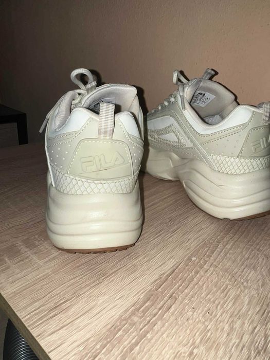 Дамски маратонки Fila, 39 номер