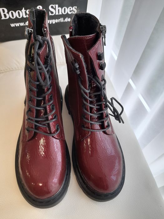 Botine noi piele