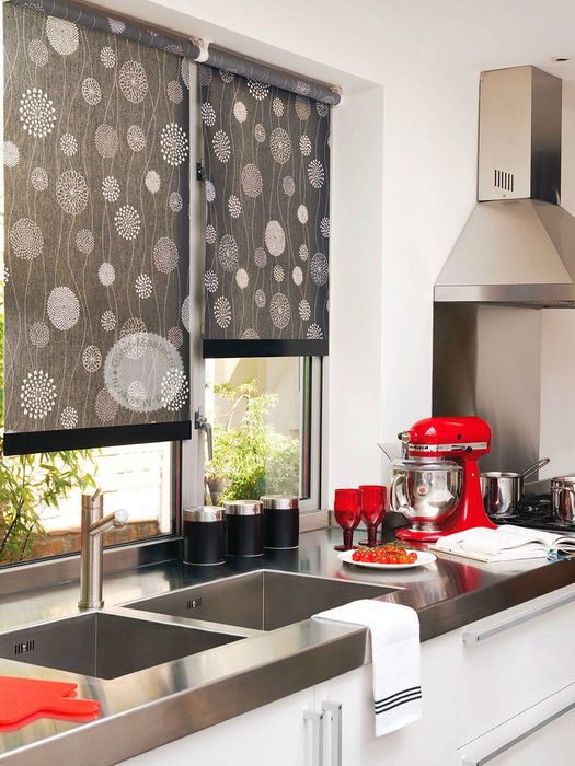 Optom jalyuzi jalyuzi, birinchi qol