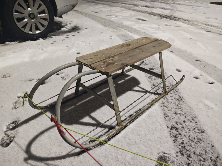 Sanie din metal rezistenta