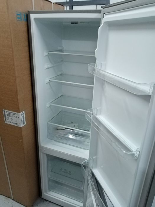 Combina frigorifica Hanseatic clasa C