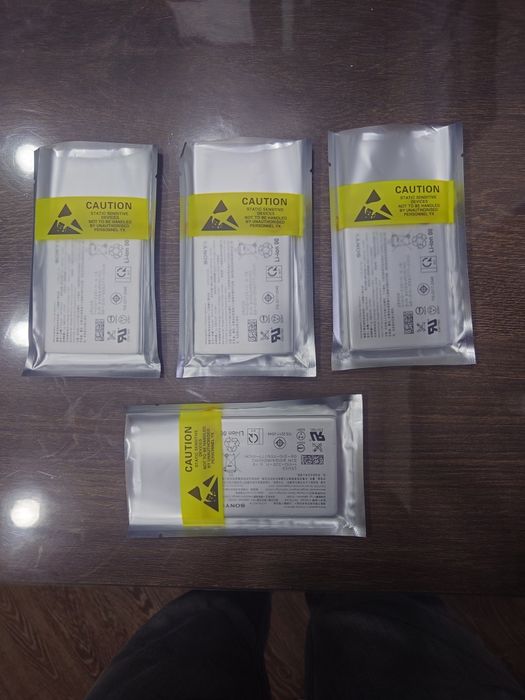 Батарекй новые для Sony mark 4. 1.vl.