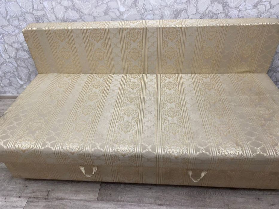 Продаются диваны