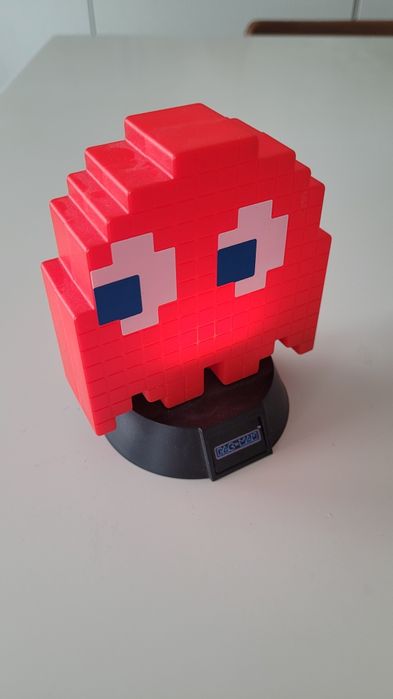 Pacman лампи и играчки
