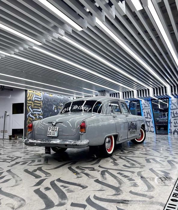 Аренда прокат ретро автомобиль с водителем (ГАЗ21 1964)