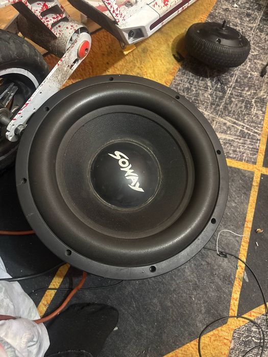 Продам мощный саб 12"