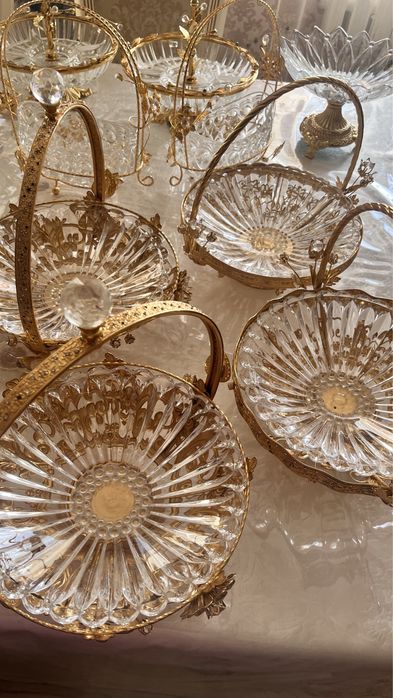 Продаются каждая за 10 000