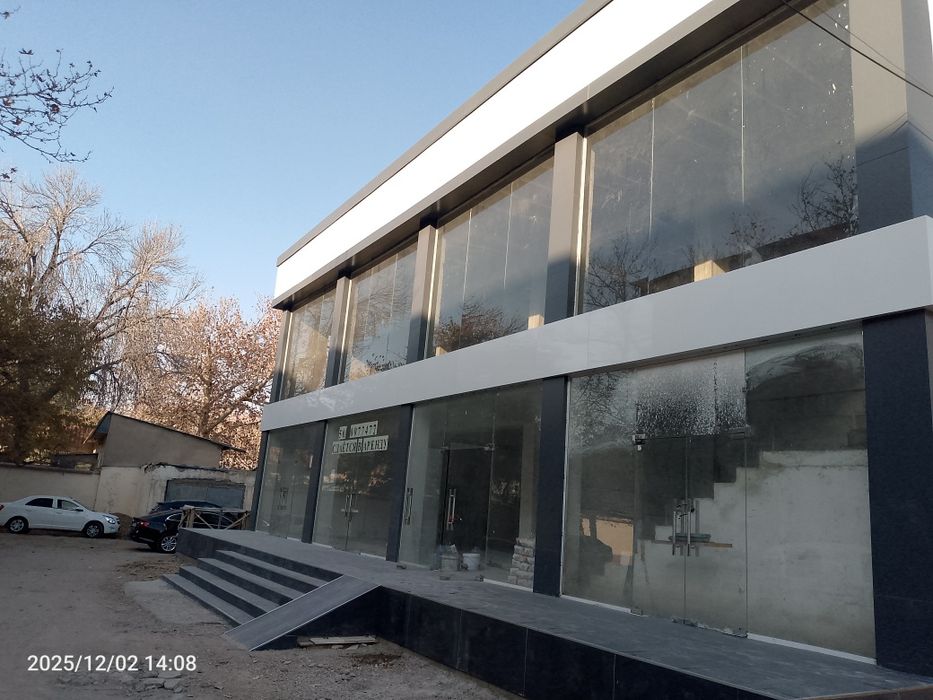 Сдается или продается нежилое помещение в г. Ахангаране.