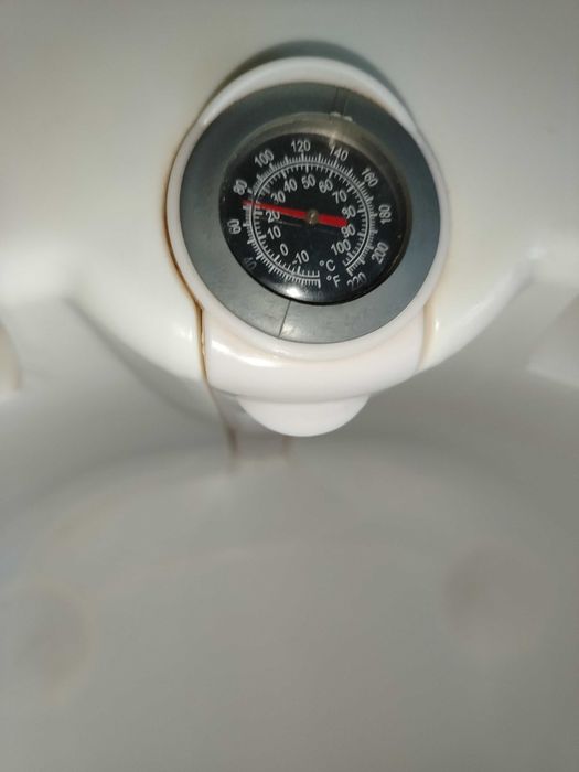 Вана за бебе термометър