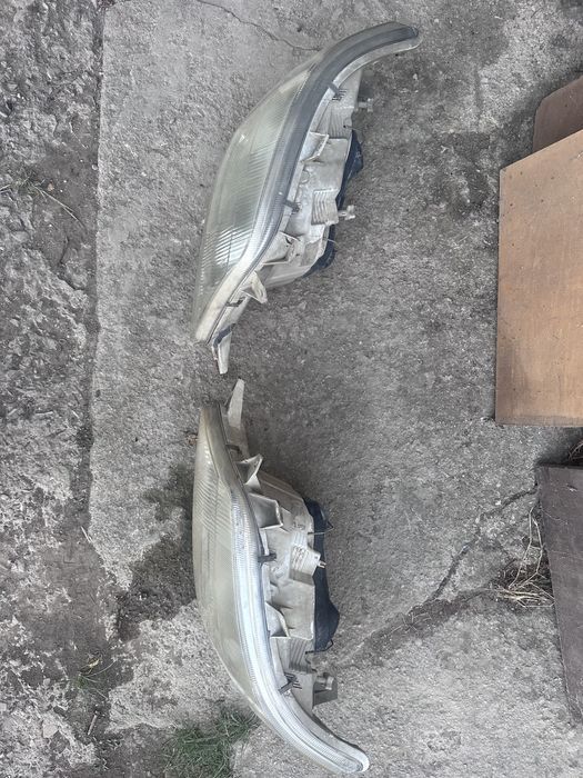 Фарове Mercedes Sprinter W903 2003Година