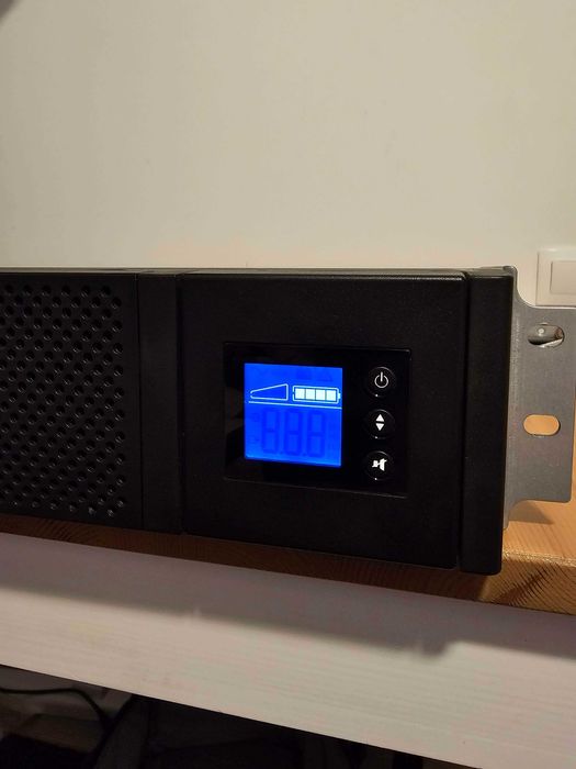 UPS Server Rack 1500VA - Eaton 5SC1500IR - Sinus Pur + Opțional, Baterii noi cu garanție