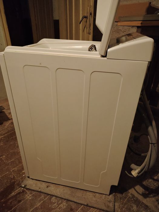 Пералня Whirlpool горно зареждане