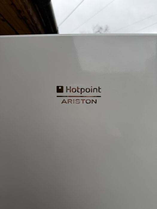 Хладилник “Hotpoint ariston”