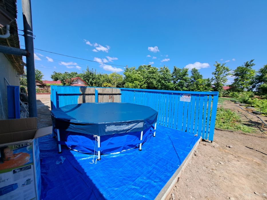 Piscina de vanzare 3,8 Tone , 3,7 metrii diametru