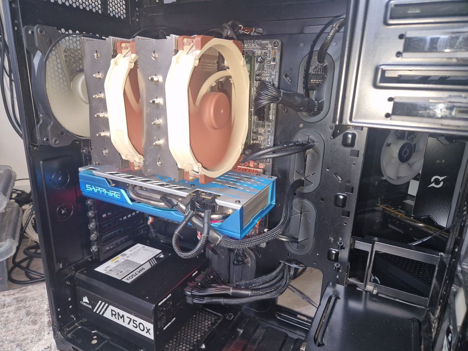Calculator Gaming Core i9 9900k Gigabyte Z390AORUS MASTER 16 Gb Corsaire Obsidian