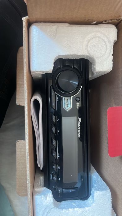 Продам магнитолу пионер