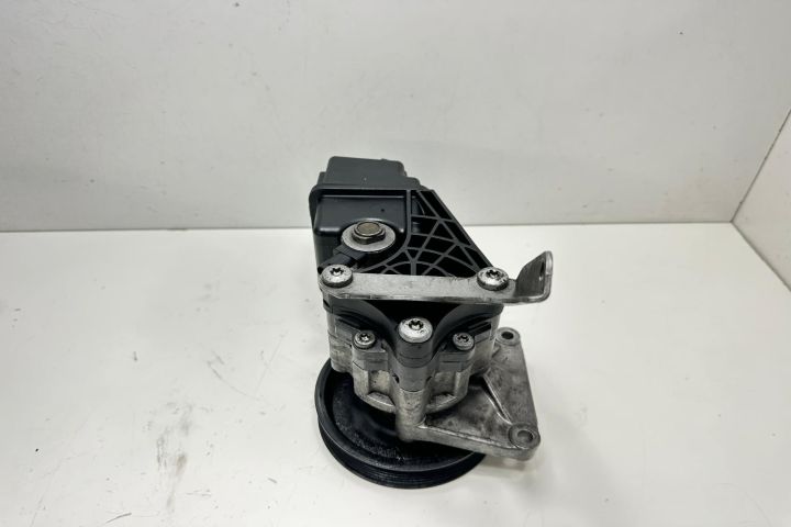 Pompa servodirectie 2.2 cdi Mercedes-Benz E-Class W212