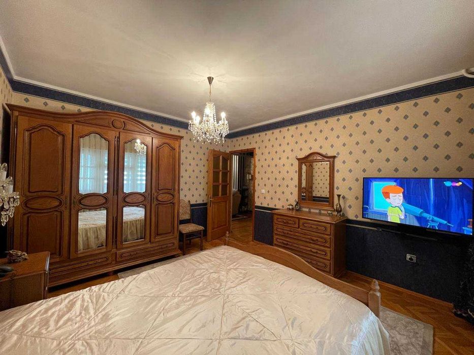 Продается своя 4/4/5 по адресу, который Вы будете называть с гордостью