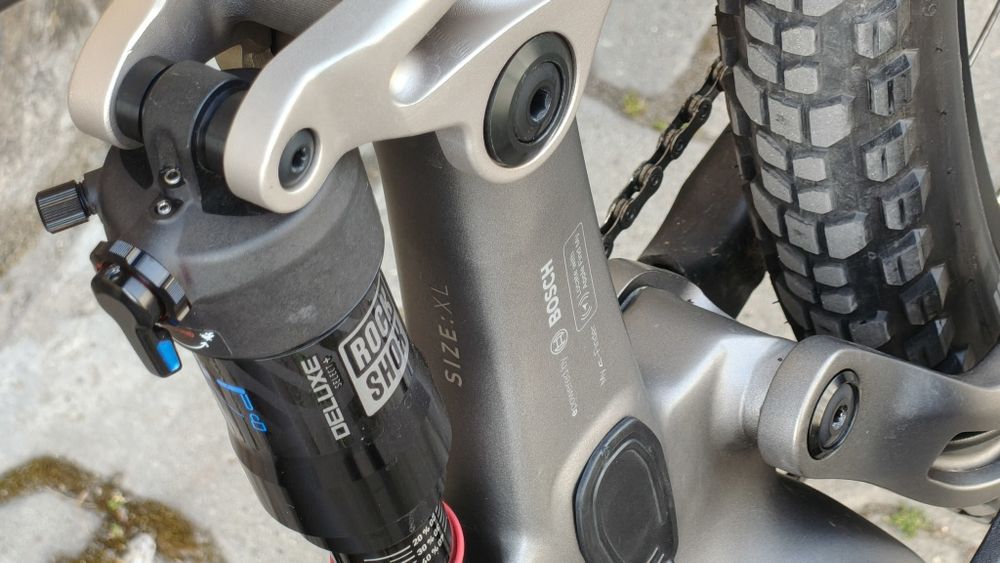 Bicicleta electrica corratec carbon 800 wh gen 5 120 nm