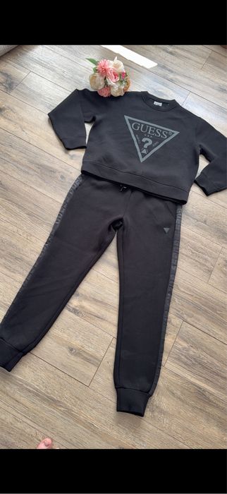 Дамски екип guess оригинален