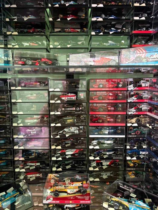 продавам колекция  формула 1 - Minichamps и Spark 1.43  1974 - 2025 г.