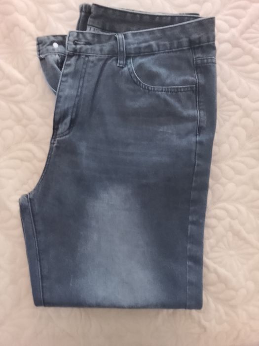 Blugi pentru barbati