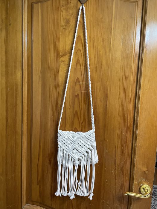 Из Вьетнама привезла, дешево!