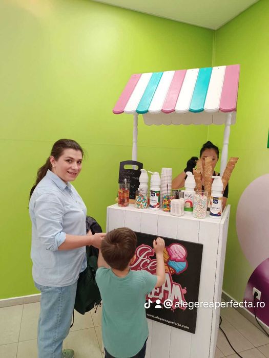 Toneta de înghețată sau ice cream ba