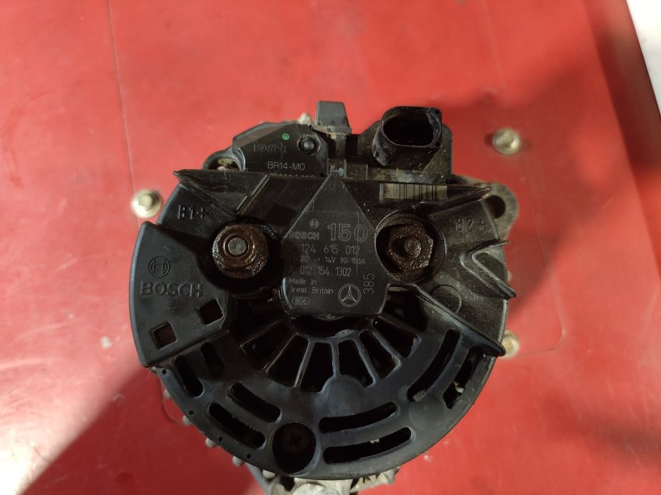 Генератор на Мерседес Е-320