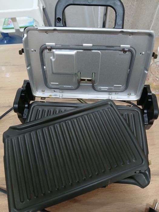 Продам грильницу