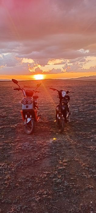 Продам электраскутер ск8