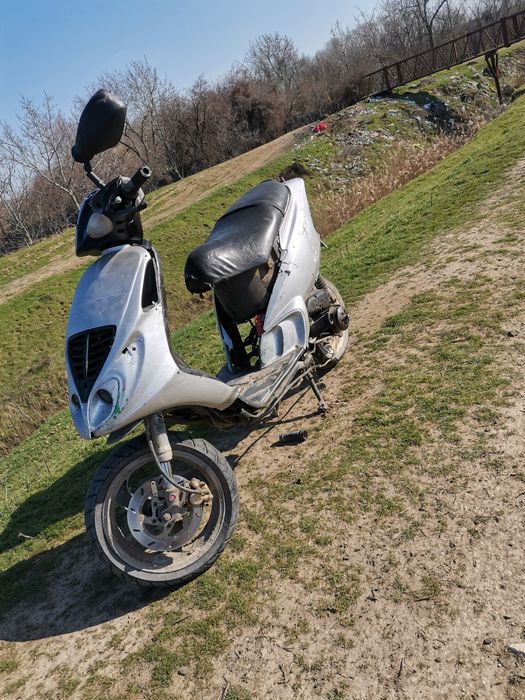 Scuter piaggio ngr 49cc