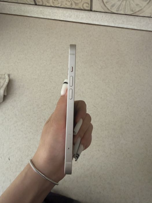 iPhone 13, не вскрытый, полностью работает
