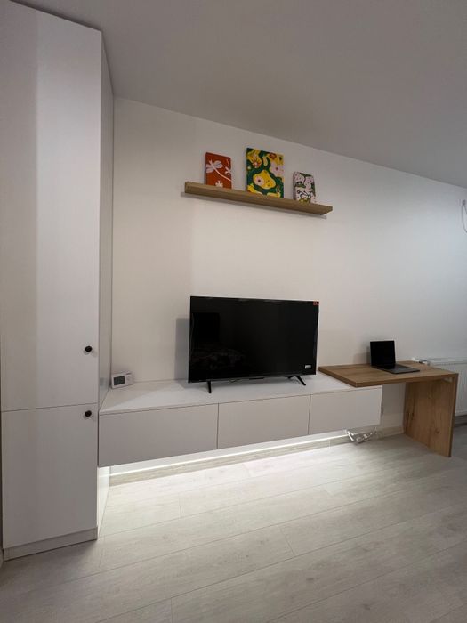 Garsoniera premium hils brauner