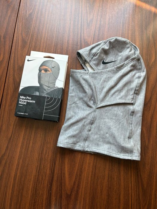 Cagulă Nike Pro Hyperwarm Hood – Gri – Mărime Universală