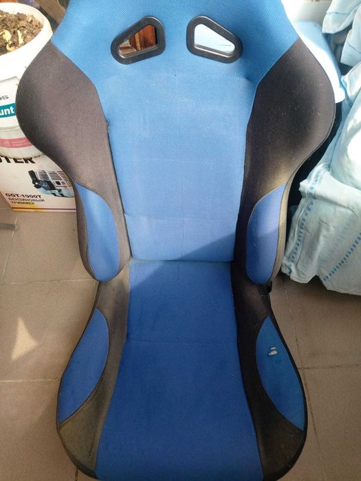 Кресло автомобильное (Б/У)