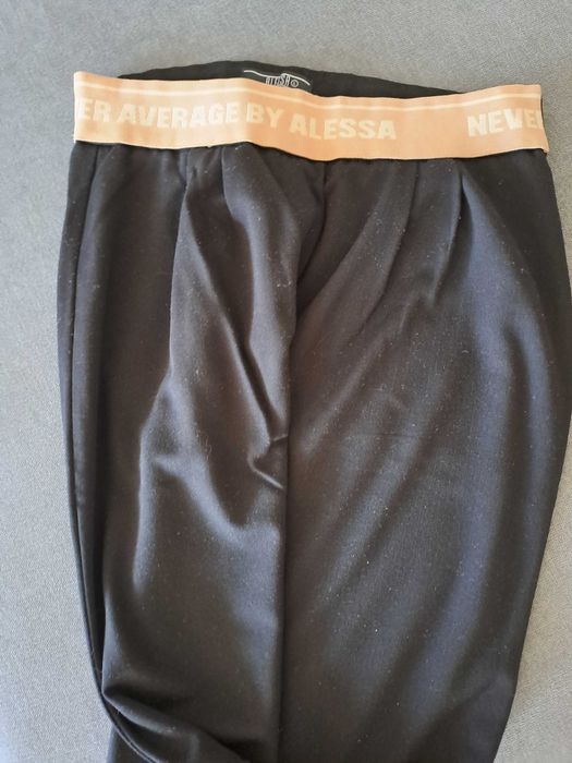 Дамски панталон на Алеса