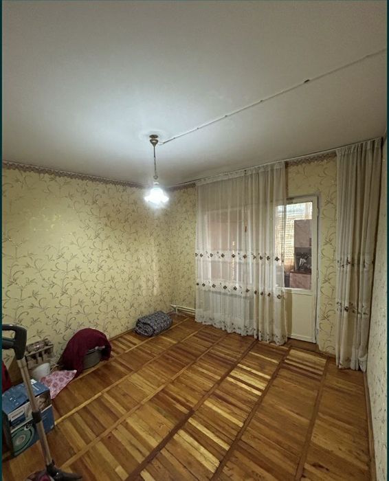 Квартира продаётся Чиланзар 2 квартал 2/4/4 улучшенка ор неус