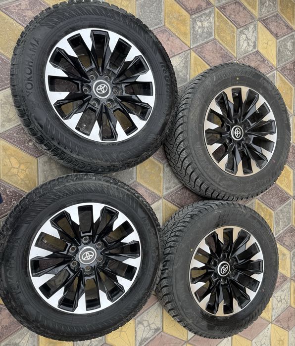 Диск с шинами 18