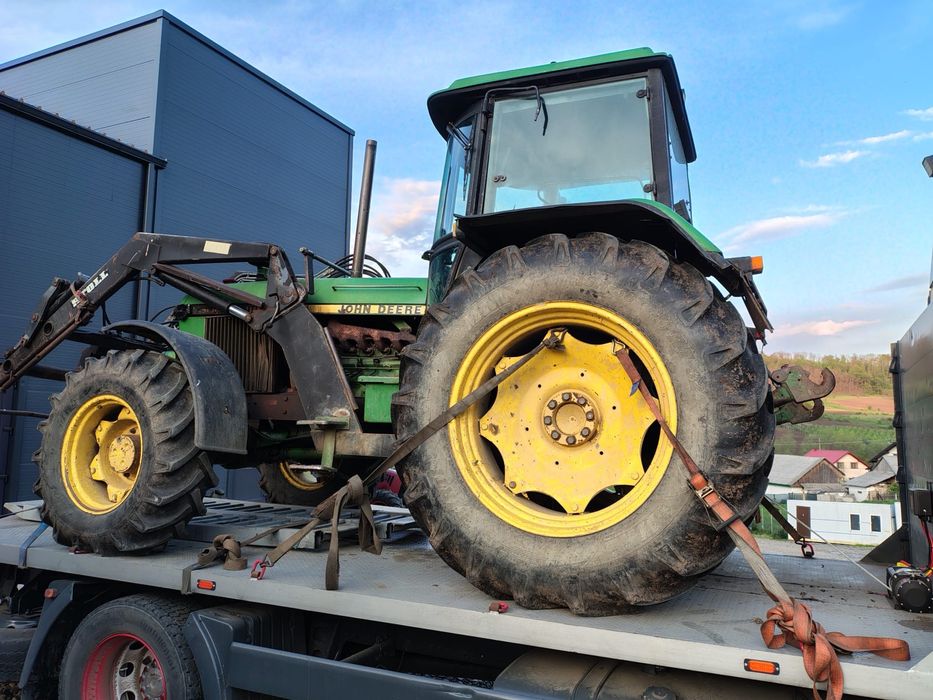 Dezmembrez Tractor John Deere 3040 cu incarcator frontal